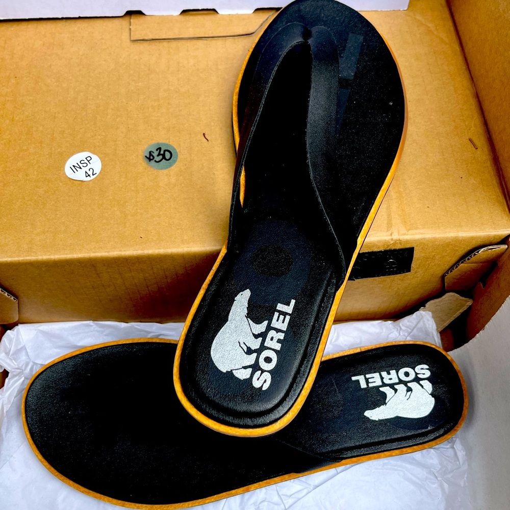 Sorel Sandles brand new